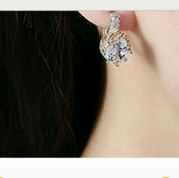 😍Crystal Earrings😍 - Picture 6 of 6